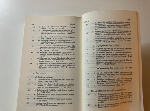 Gandhi - Teoria e pratica della non violenza