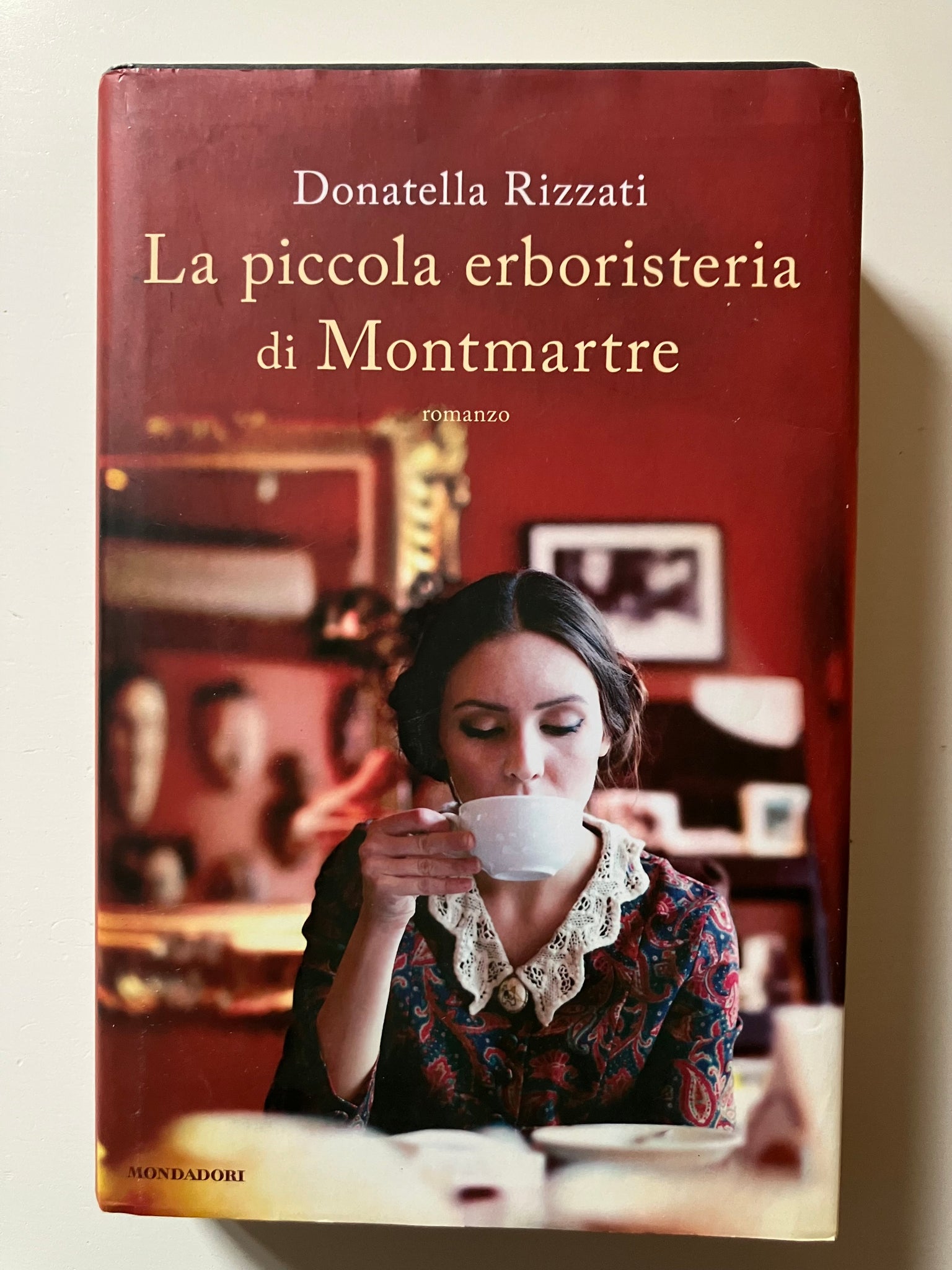 Donatella Rizzati - La piccola erboristeria di Montmartre