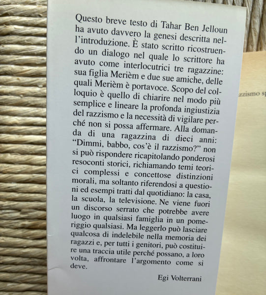 Tahar Ben Jelloun - Il razzismo spiegato a mia figlia