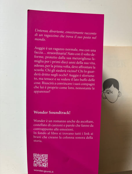 R.J. Palacio - Wonder