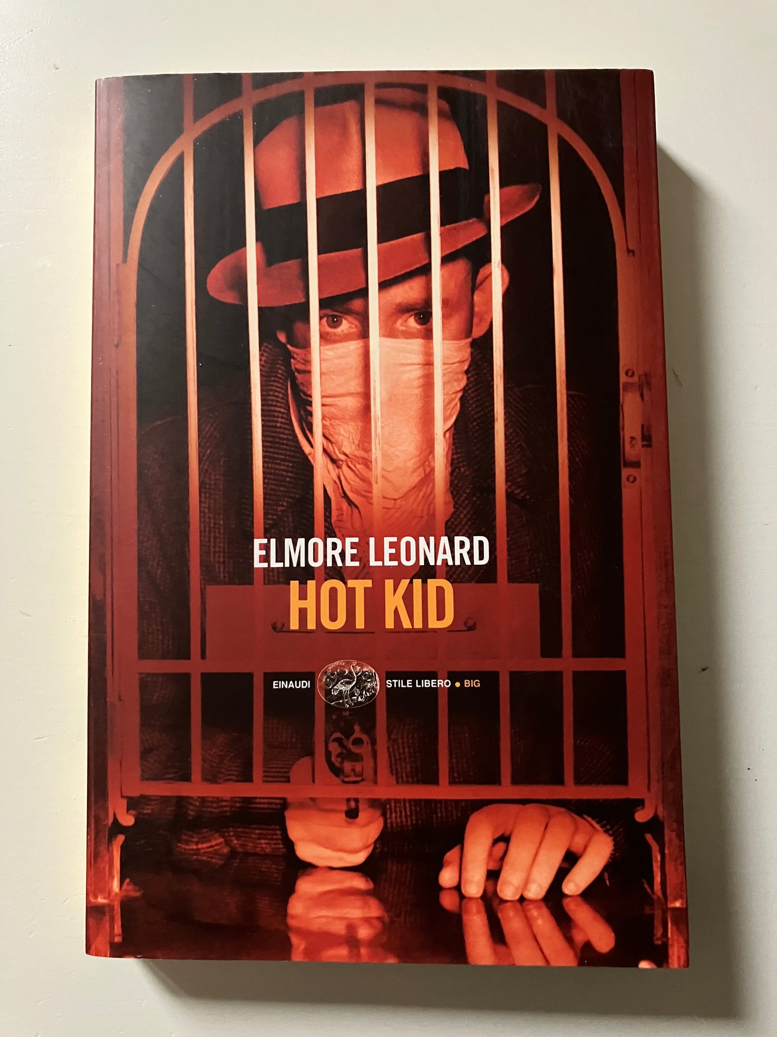 Elmore Leonard - Hot kid