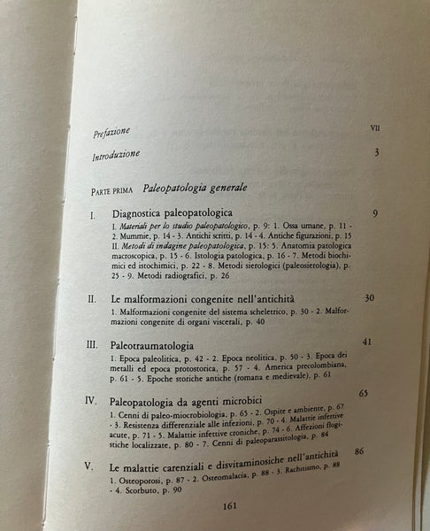 G. Alciati, M. Fedeli, V. Pesce Delfino - La malattia dalla preistoria all'età antica