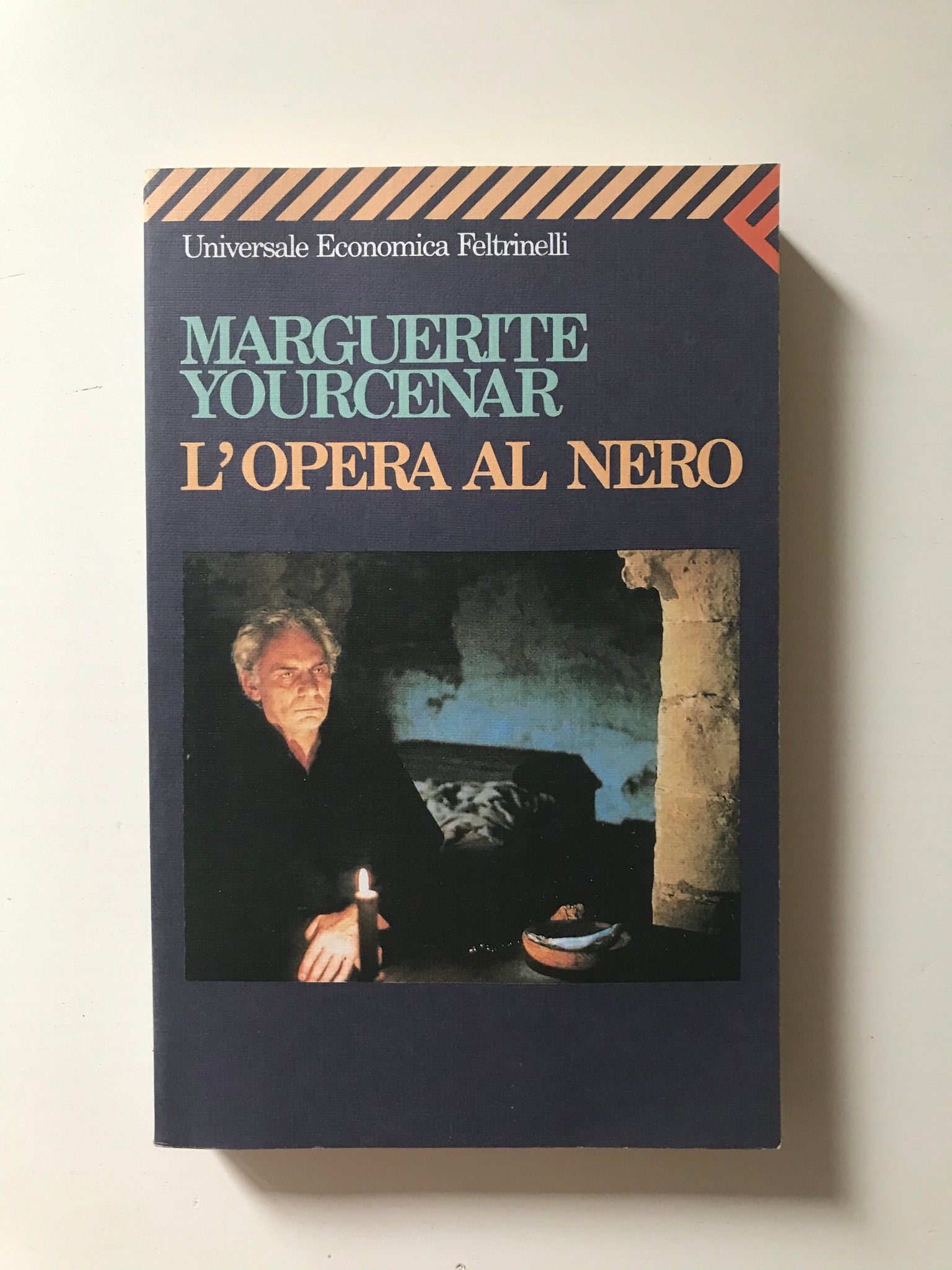 Marguerite Yourcenar - L'opera al nero